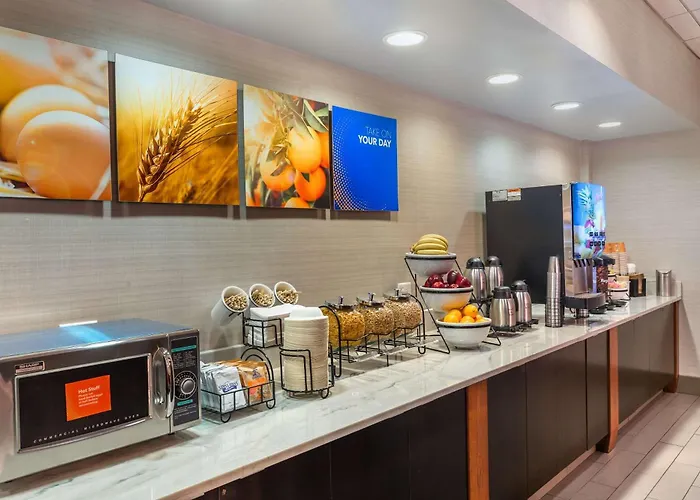 Comfort Inn & Suites Logan International Airport
