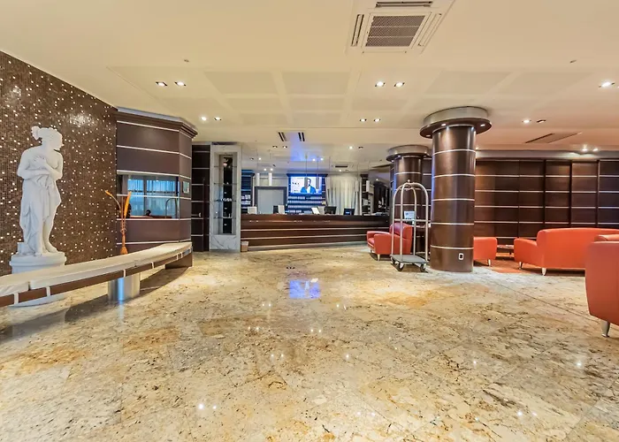 Dado Hotel International