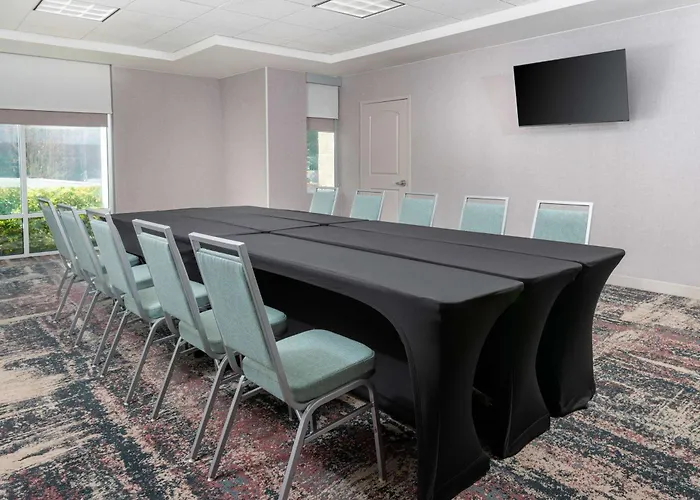 Homewood Suites By Hilton Tampa Airport - Westshore