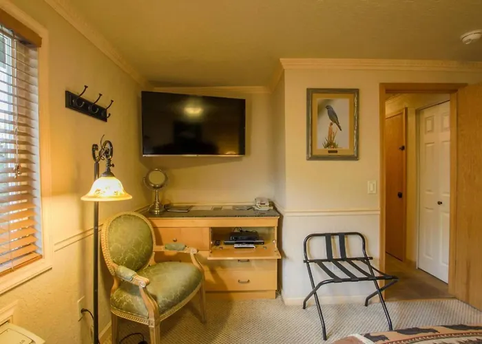 Yellowstone Gateway Inn