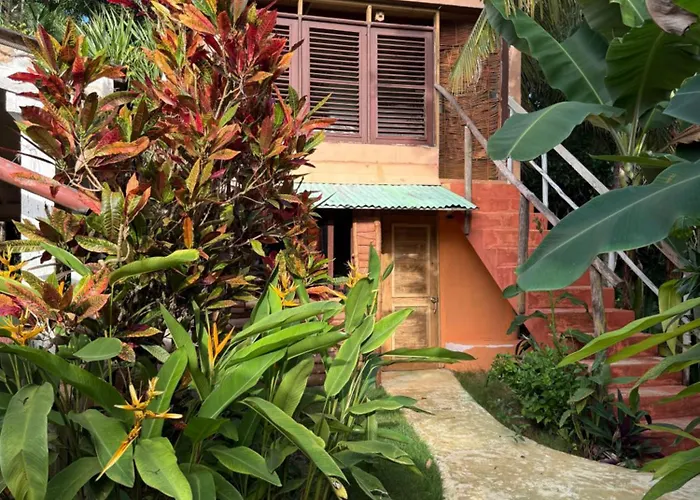 Yes Papa! Rooms Only 100M From The Beach!