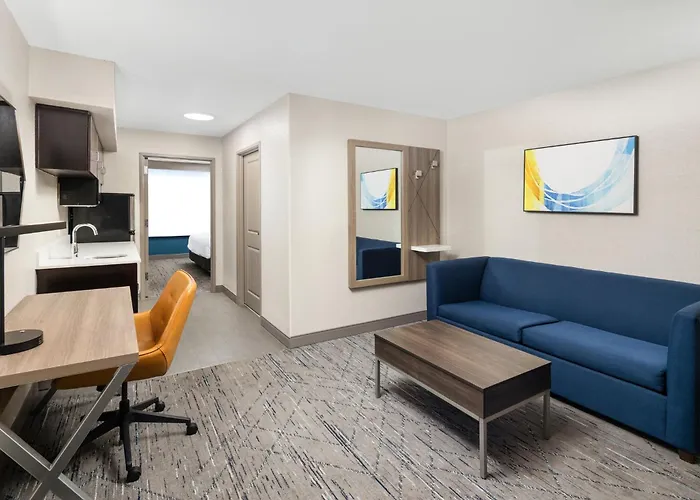 Holiday Inn Express & Suites - Green Bay East By Ihg