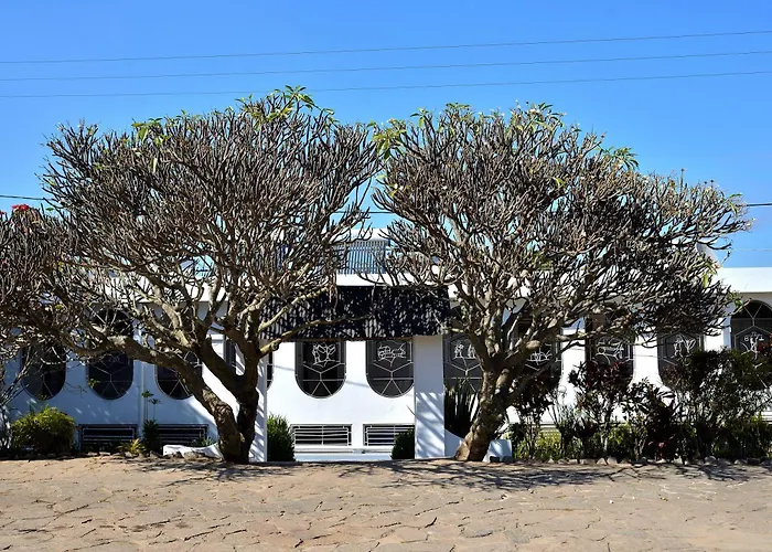 Riviera Garden