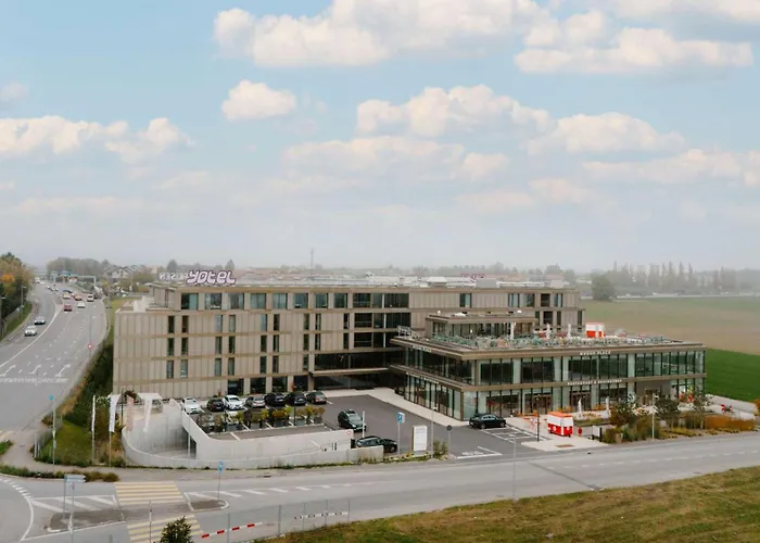 Yotel Geneva Lake