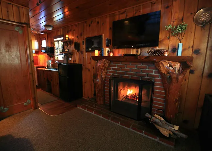 Sleepy Hollow Cabins And Hotel