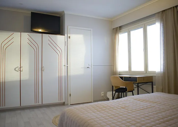 Hotelli Lounatuuli Ylivieska