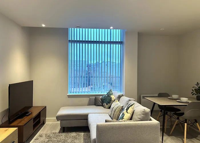 Modern Studio In Bracknell With Free Parking