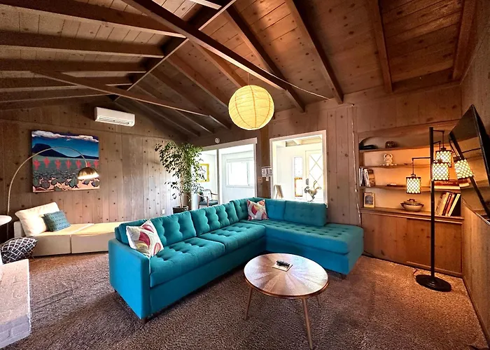 Game Room! Mid Century Danish Home In Downtown Solvang