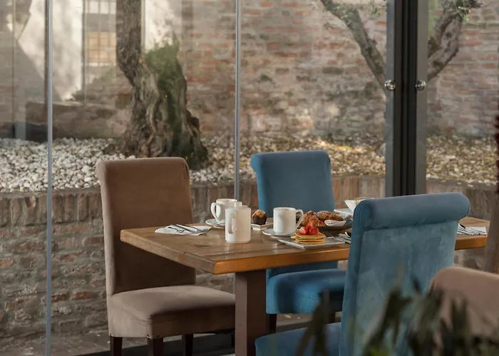 Maxxim Hotel & Loft