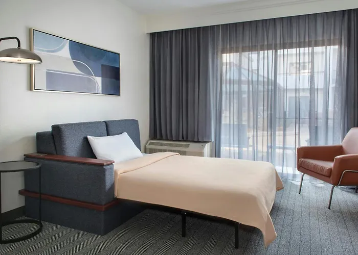 Courtyard By Marriott Annapolis