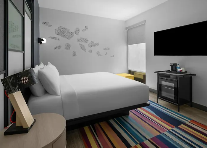 Aloft By Marriott Savannah Downtown Historic District