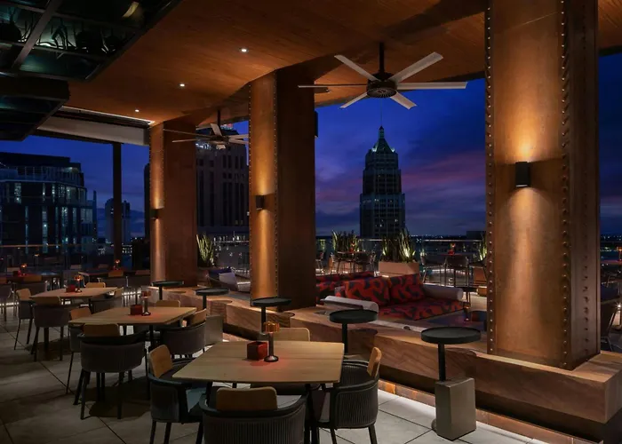 Ac Hotel By Marriott San Antonio Riverwalk