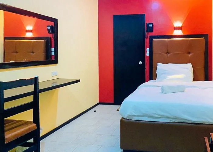 RedDoorz at Carlton Martin Hotel Masbate City
