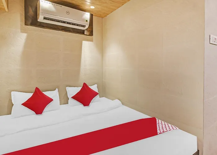 Super Hotel O Ambedkar Chowk Ulhasnagar
