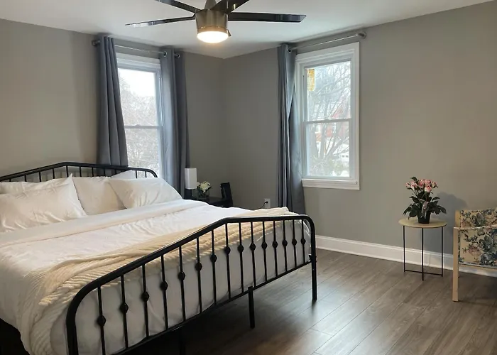 Single Home, 4 Beds, 2 Baths