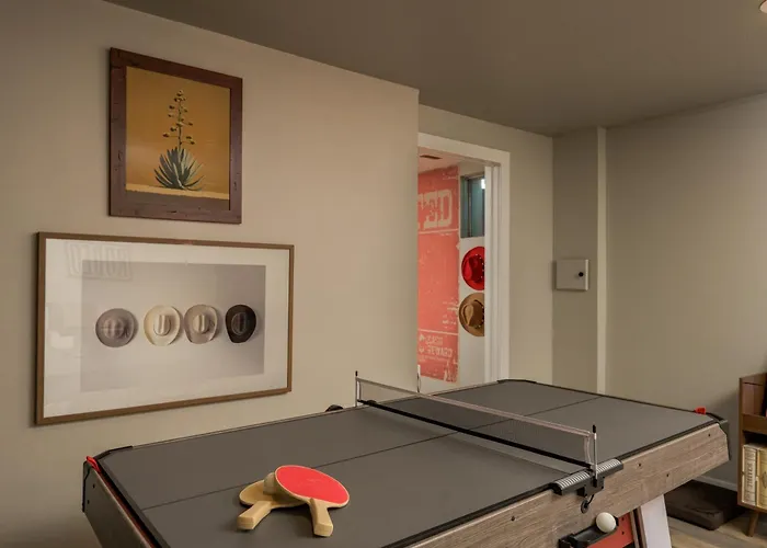 Modern, Luxury Home With Hot Tub, Gym, Sauna, And 12 Minutes To Downtown Denver