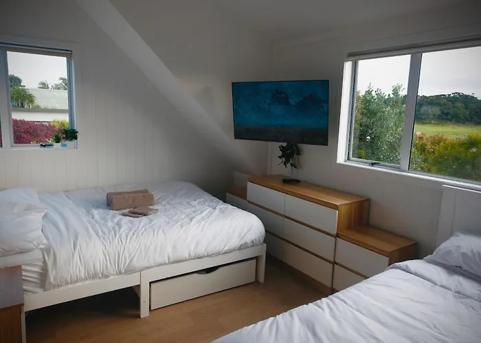 Aotearoa Surf Lodge