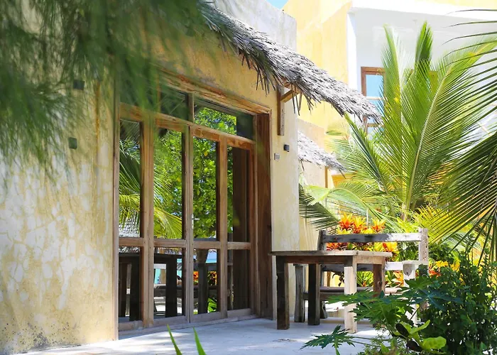 Jambo Resort By Mambo Hotels