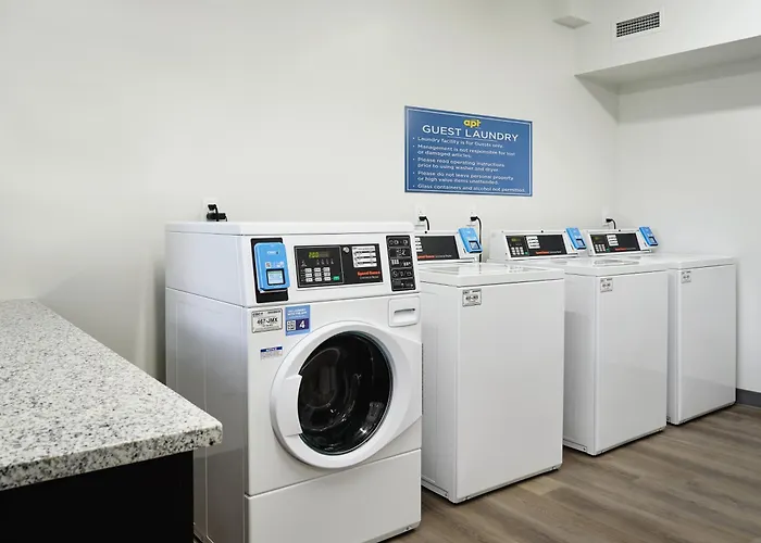 Stayapt Suites Atlanta-Newnan