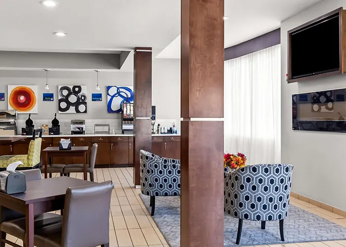 Best Western St. Louis Airport North Hotel & Suites