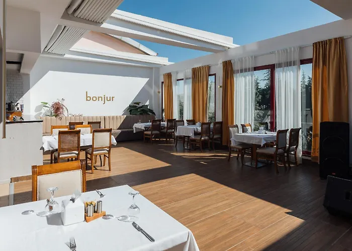 Bonjur Hotel Thermal & Wellness Club