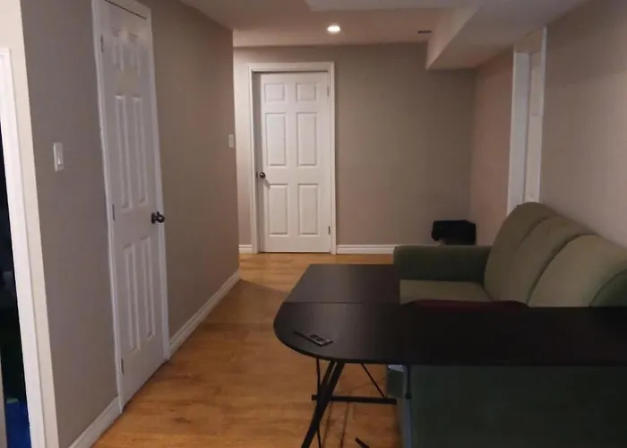 Kitchener -Wlu Bnb-Minutes To University Of Waterloo, Conestoga College,Buses,Airport