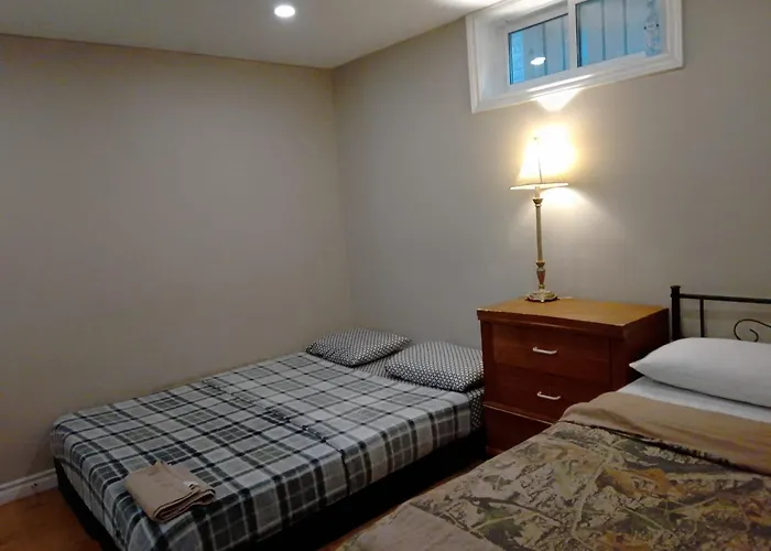 Kitchener -Wlu Bnb-Minutes To University Of Waterloo, Conestoga College,Buses,Airport