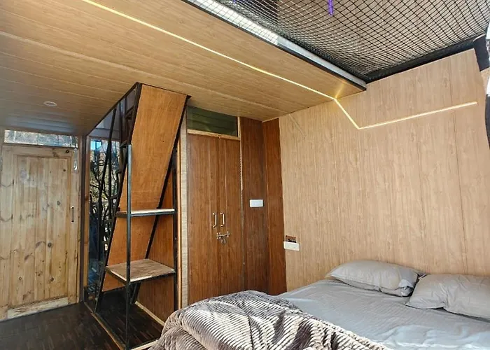 Infinity Oth Cafe And Stays