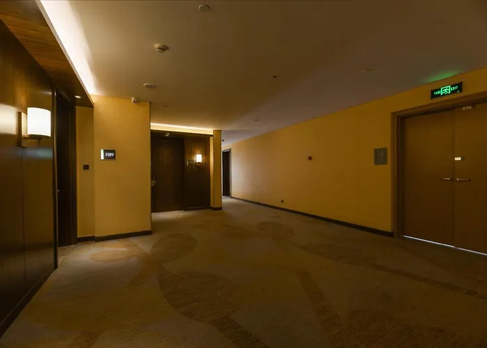 Libo Xiaoqikong Ruijing Hotel
