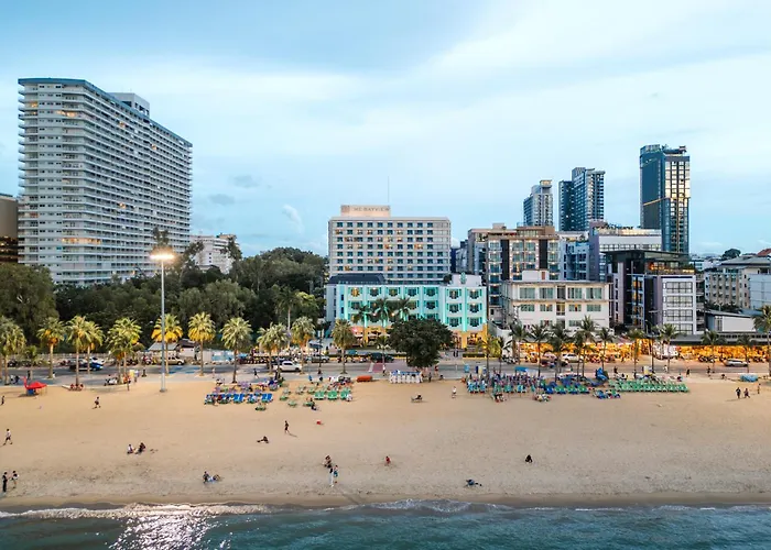 Wave Hotel Pattaya