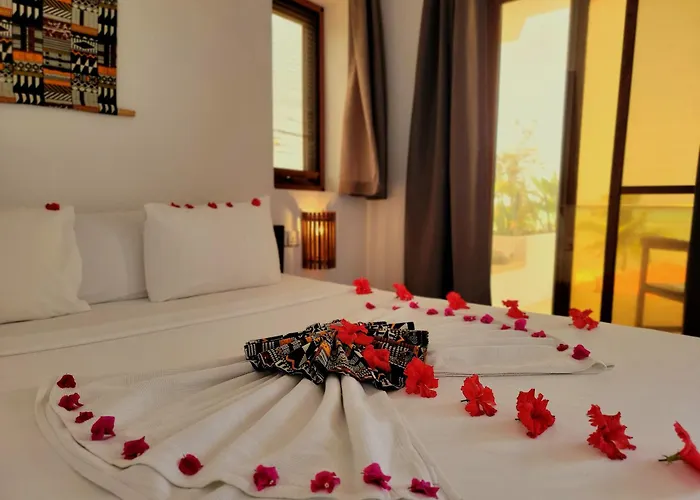 Aluna Beach Apartments