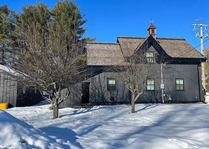 Century Home In Bracebridge Muskoka
