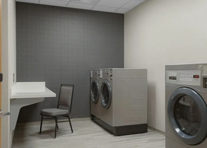 Fairfield By Marriott Inn & Suites Cincinnati Oakley