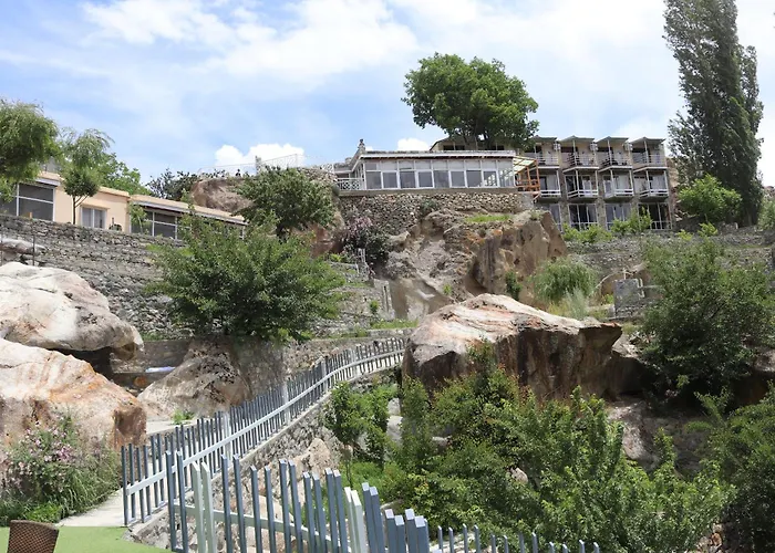 Eagle'S Nest Hotel