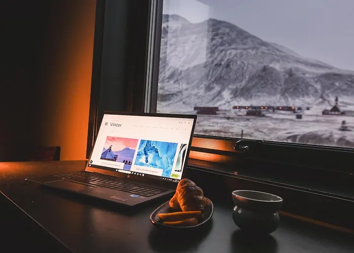Svalbard Hotell | The Vault