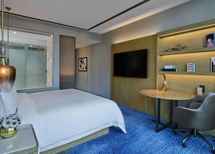 The St. Regis Chicago