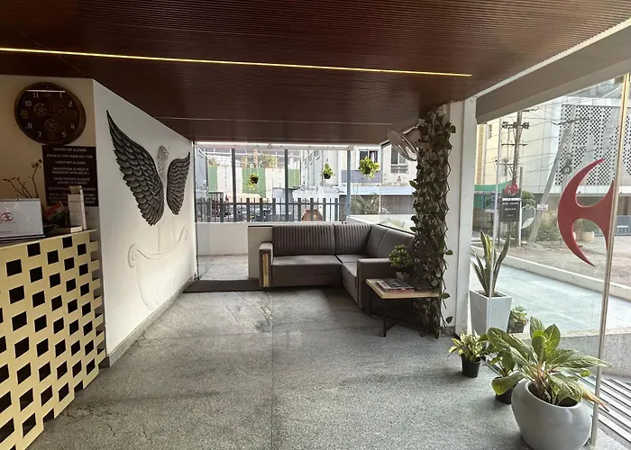 Wild Wings Premium Hotel