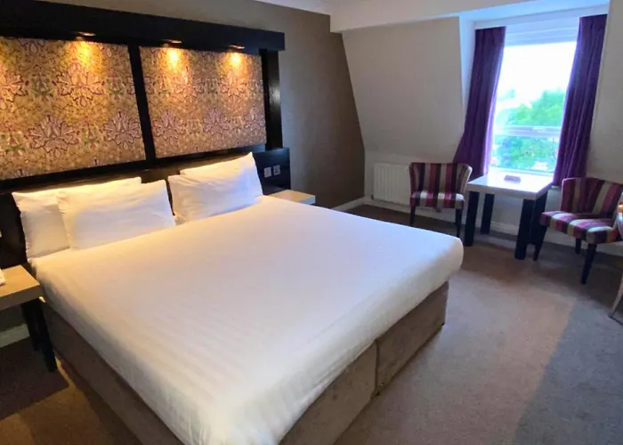 Flannery'S Hotel