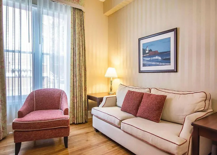 Quality Inn & Suites Charlottetown Downtown