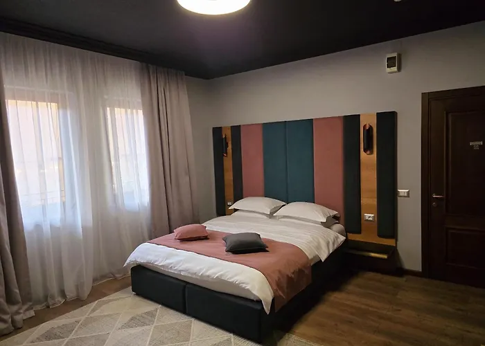Hotel Yarus