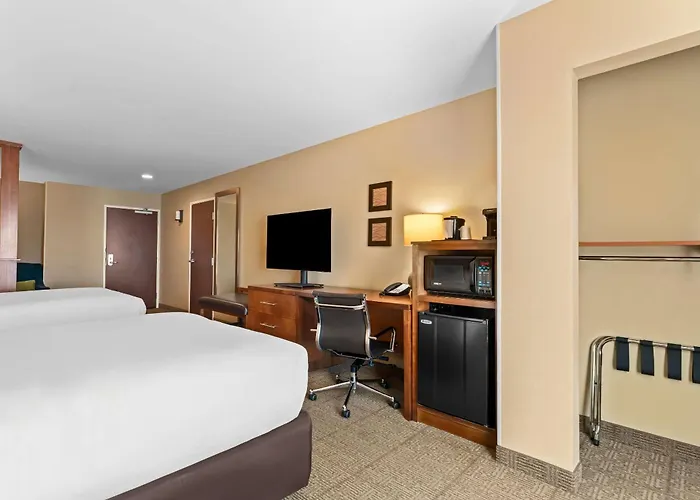 Comfort Inn&Suites Avera Southwest