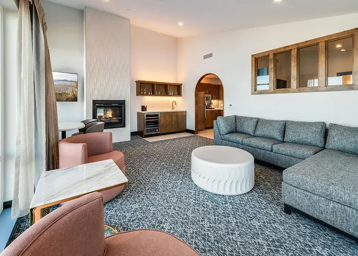 Allred Hotel