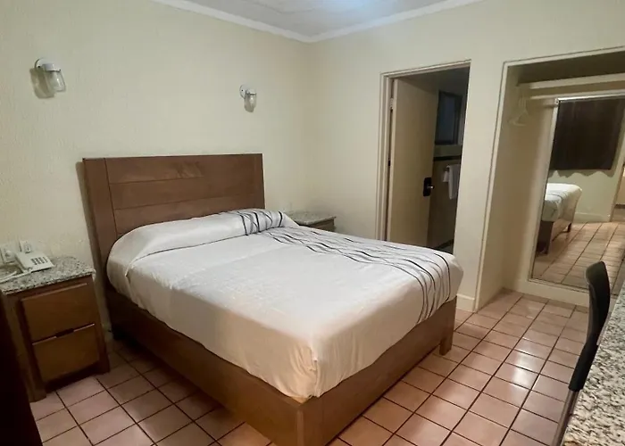 Hotel Leon