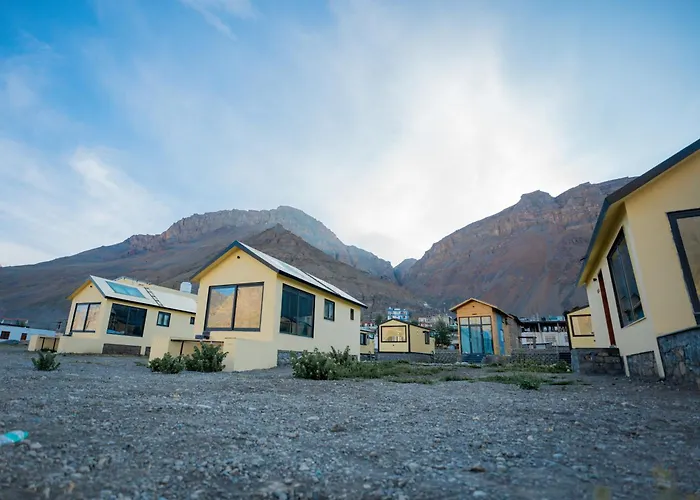 Yellow Hotels & Cottages