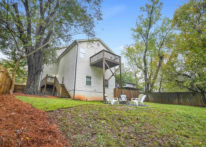 Atlanta Gem Near Mercedez Benz Stadium & Stone Mtn Prk