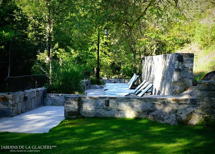 Les Jardins De La Glacière