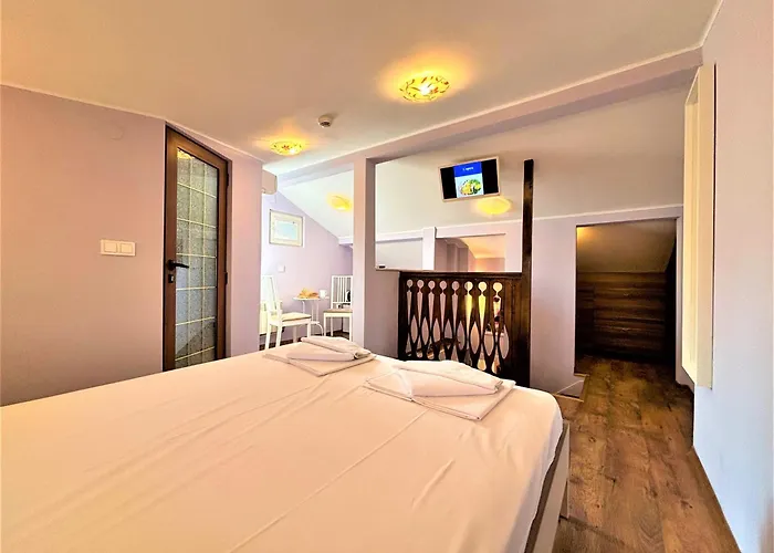 L'Opera Guest House