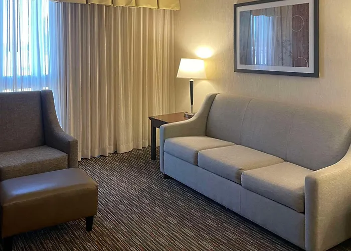 Prado Hotel By Choice Hotels