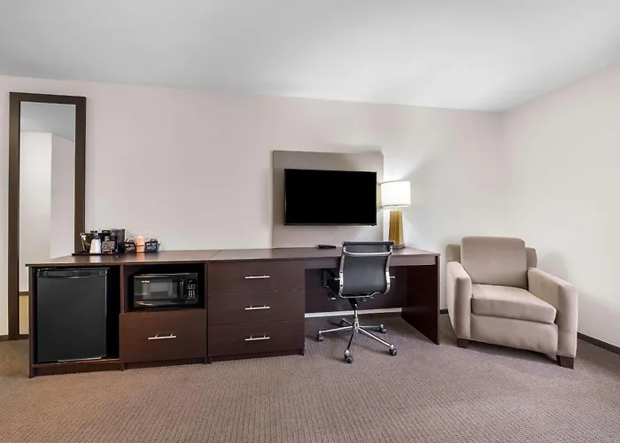 Sleep Inn & Suites West-Near Medical Center