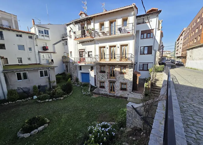 El patio, apartamento en casco histórico con vistas a la iglesia